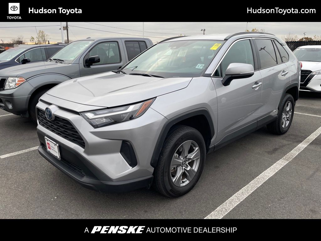 2022 Toyota RAV4 XLE -
                Jersey City, NJ