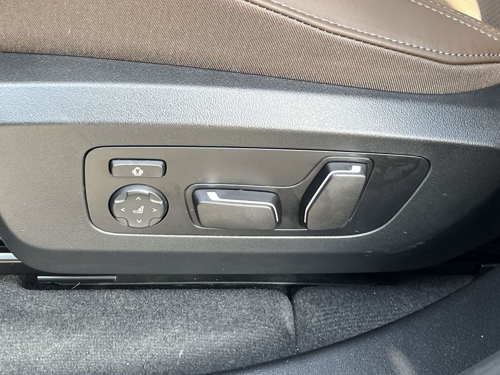 Thumbnail: 2026 BMW X3 - 12