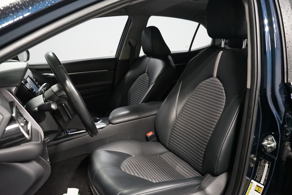 Thumbnail: 2020 Toyota Camry - 6