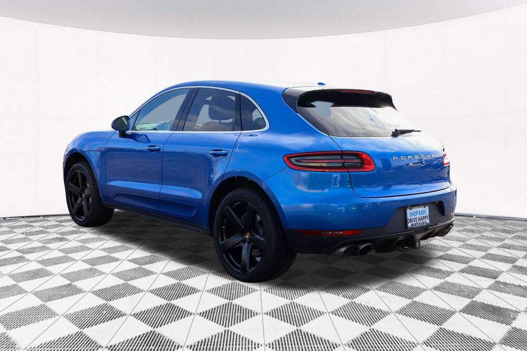 2016 Porsche Macan S 10