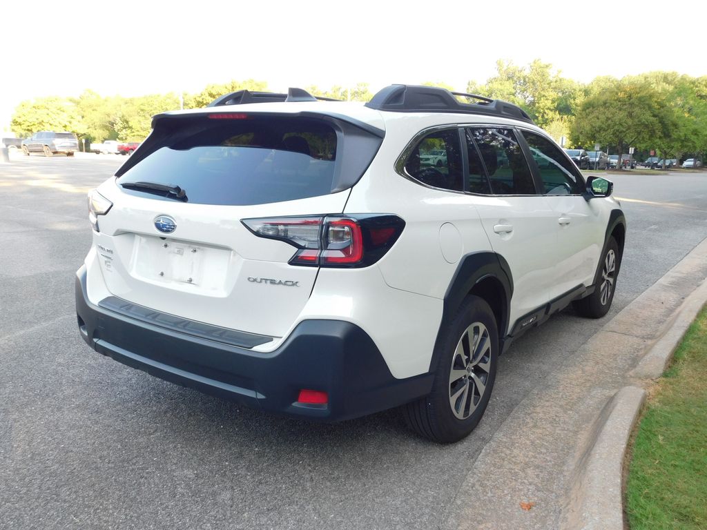 Thumbnail: 2025 Subaru Outback - 4
