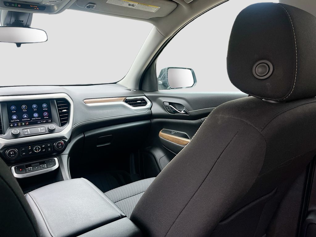 Used 2023 Black GMC SLE image 21