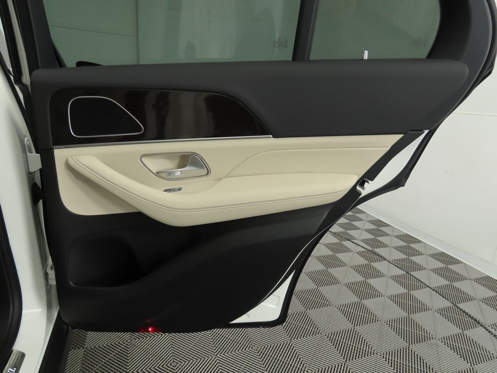 2025 Mercedes-Benz GLE 450 28