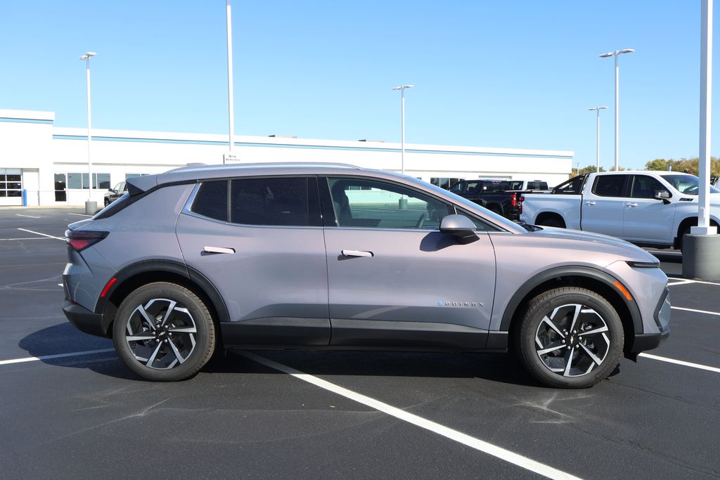 Thumbnail: 2026 Chevrolet Equinox - 9