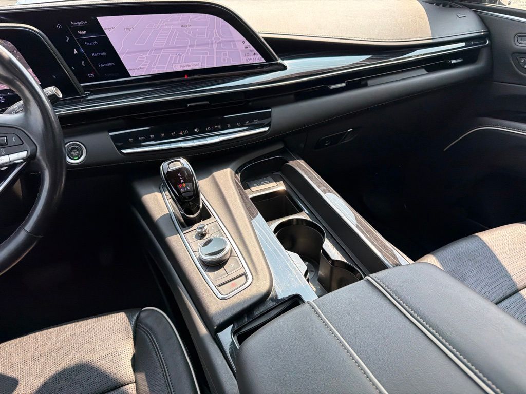 Thumbnail: 2022 Cadillac Escalade - 16