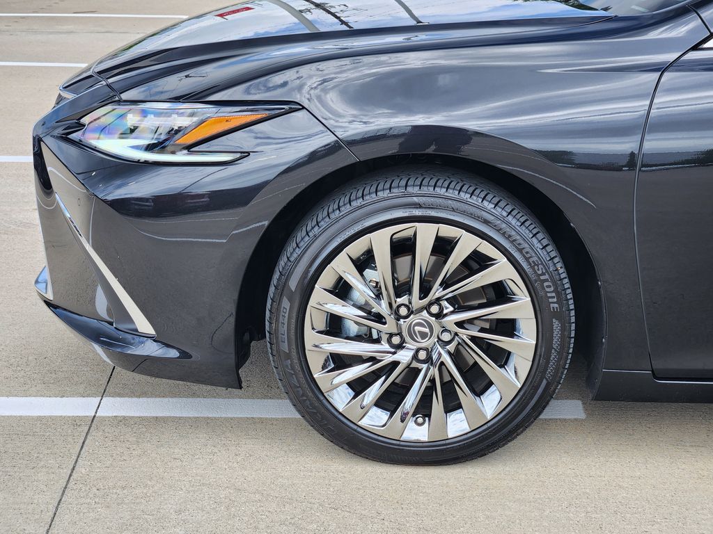 2025 Lexus ES 350 Ultra Luxury Black at Westside Lexus