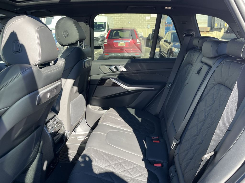 Thumbnail: 2026 BMW X5 - 23