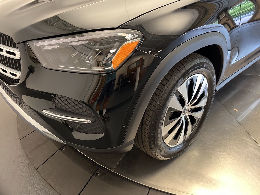 Thumbnail: 2026 Mercedes-Benz GLE - 9