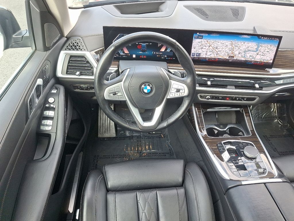 Thumbnail: 2023 BMW X7 - 11