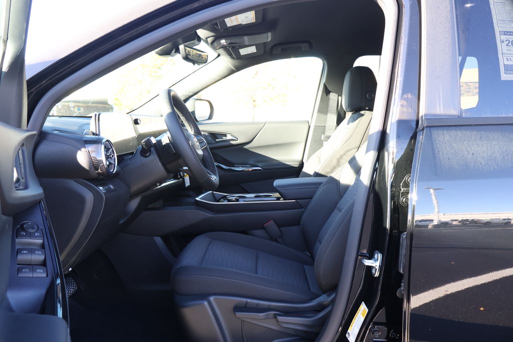 Thumbnail: 2026 Chevrolet Equinox - 14