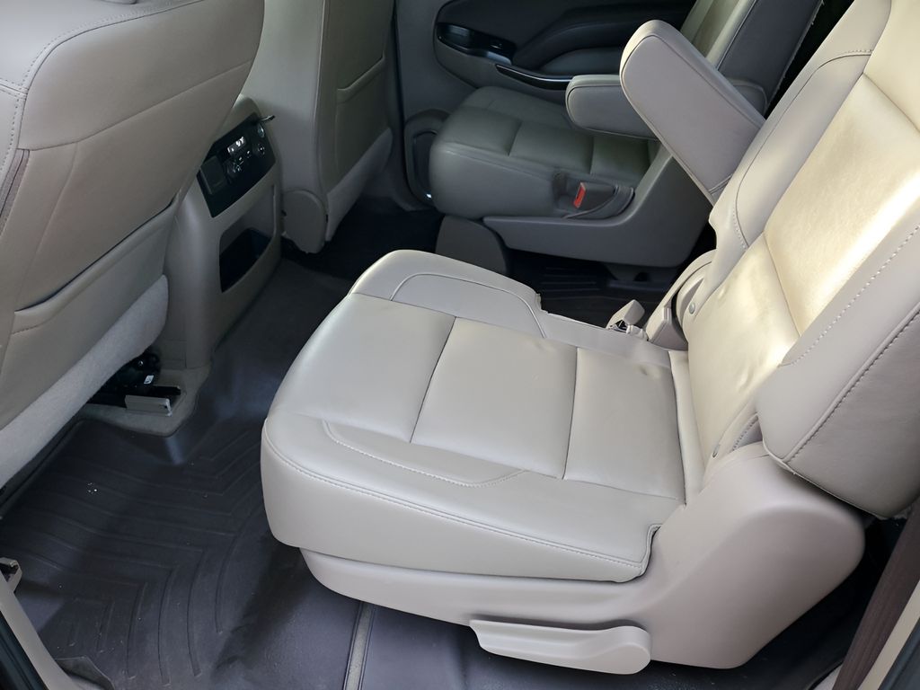 Used Car 2020 Chevrolet Suburban  Lt For Sale Under $20,000 In Austin, Texas