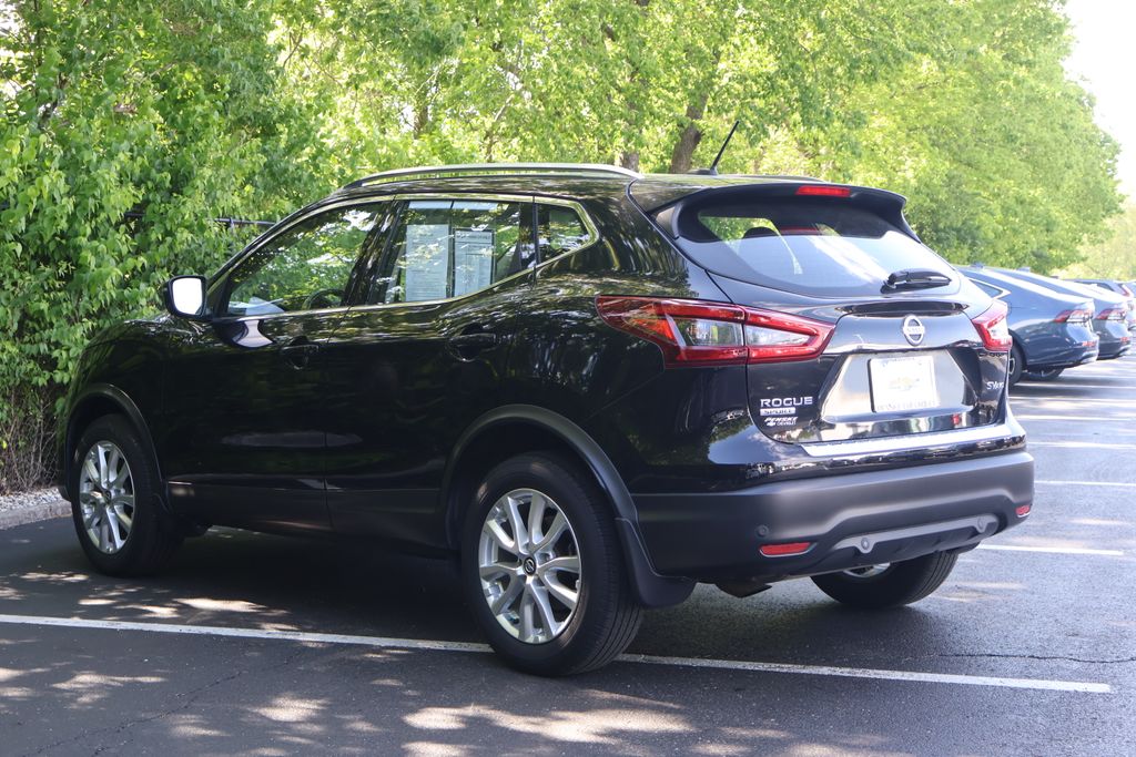 Thumbnail: 2021 Nissan Rogue Sport - 5