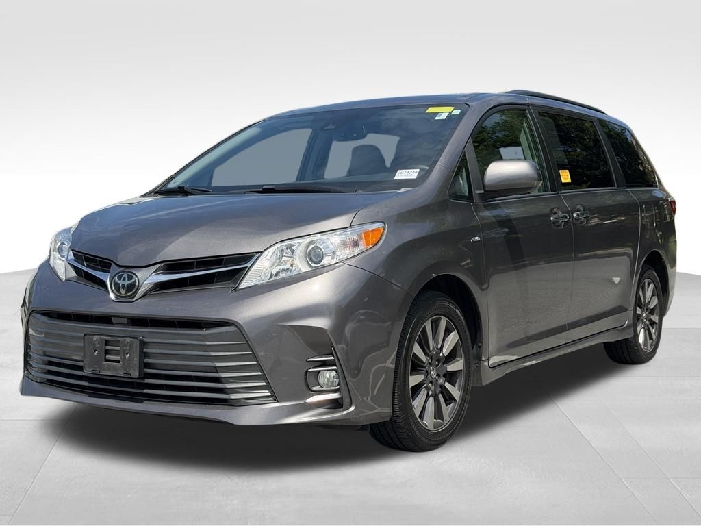 2018 Toyota Sienna XLE Premium 7 Passenger