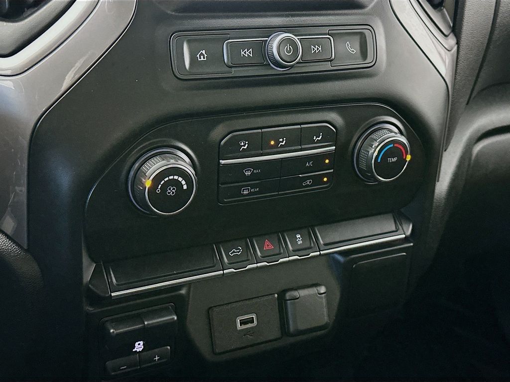 ChevroletSilverado 2500HD18