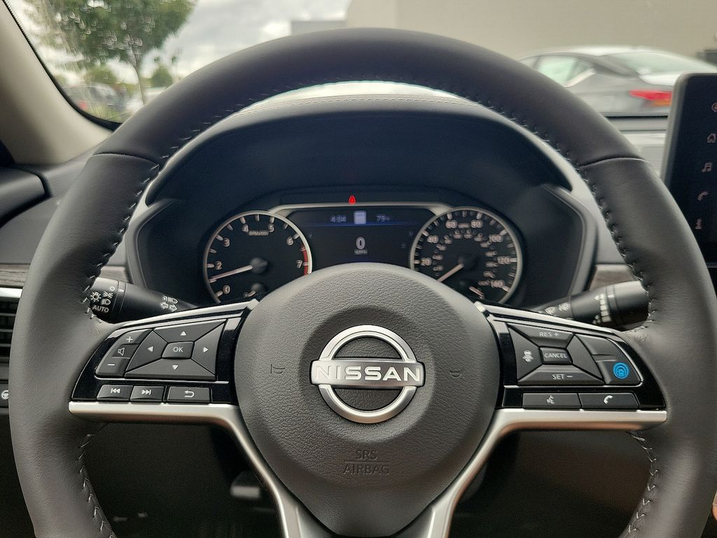 Thumbnail: 2025 Nissan Altima - 10