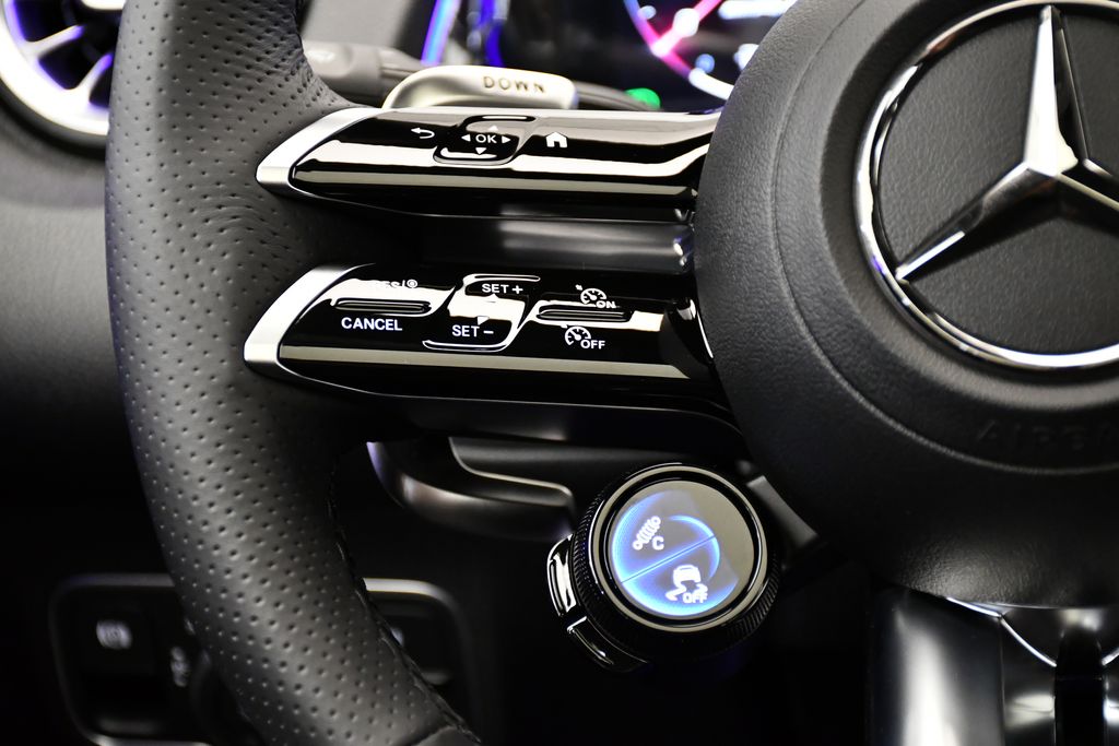 Thumbnail: 2026 Mercedes-Benz GLB - 24