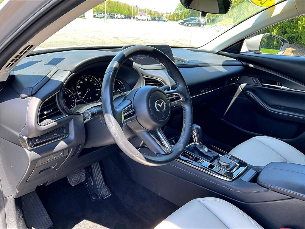 2023 Mazda CX-30 — photo 8