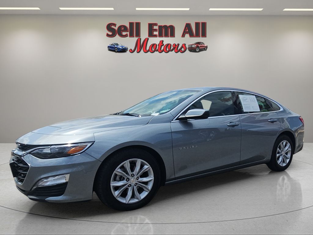 Sterling Gray Metallic 2024 Chevrolet Malibu LT with 1LT FWD Sedan Front-Wheel Drive Continuously Variable Transmission