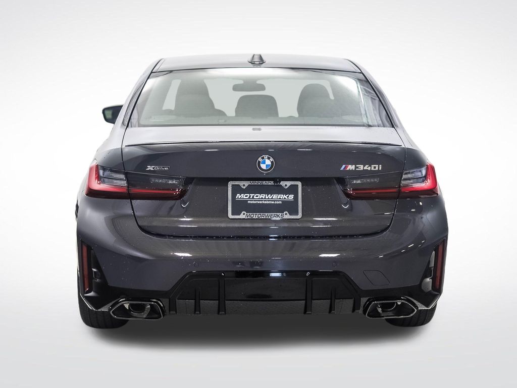 Thumbnail: 2026 BMW 3 Series - 4