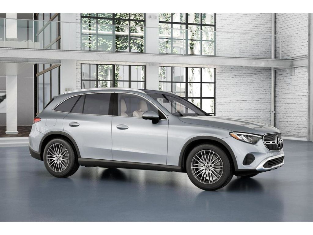 2025 Mercedes-Benz GLC GLC 300 13