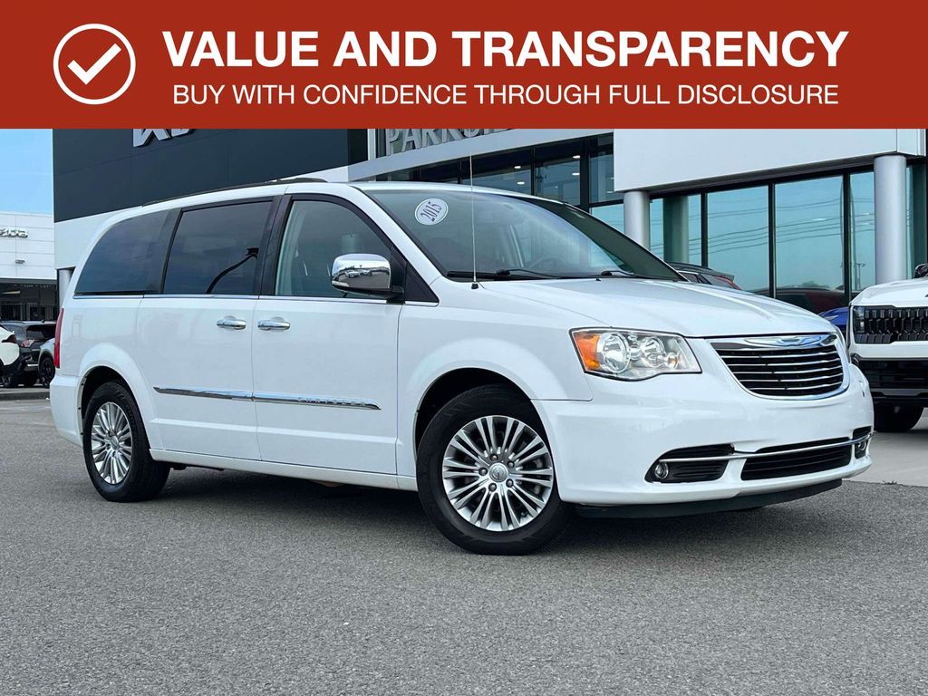 2015 Chrysler Town & Country Touring-L FWD
