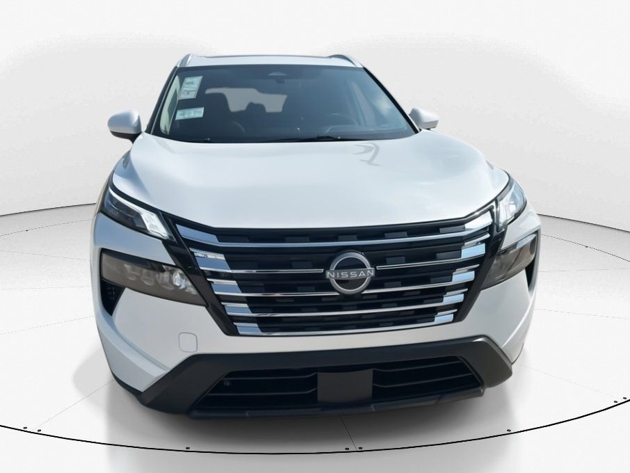 2025 Everest White Pearl Nissan Rogue SV FWD SUV