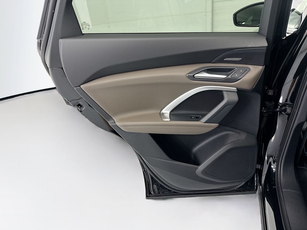 Thumbnail: 2026 Audi Q5 - 25