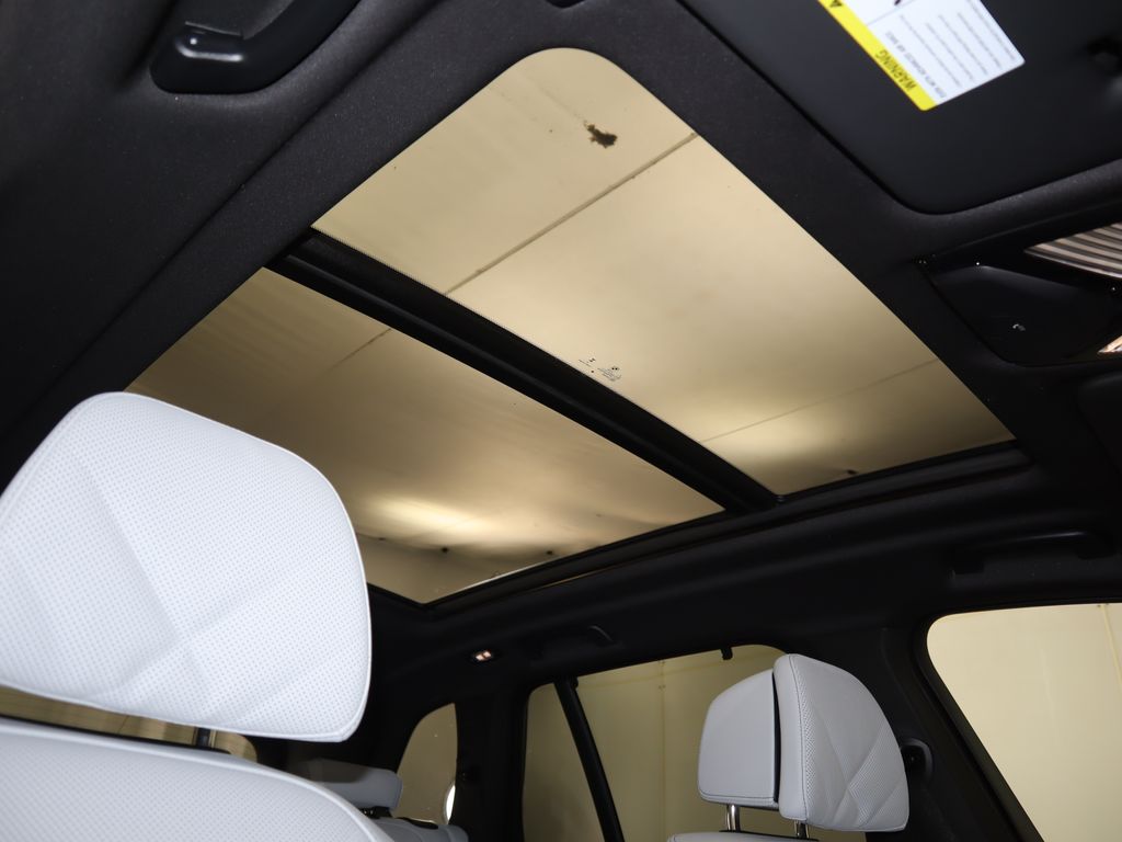 Thumbnail: 2026 BMW X5 - 19