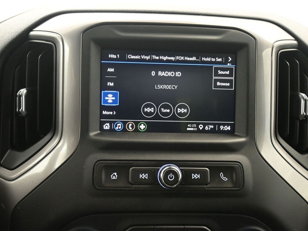 2022 Chevrolet Silverado 1500 Custom - 10