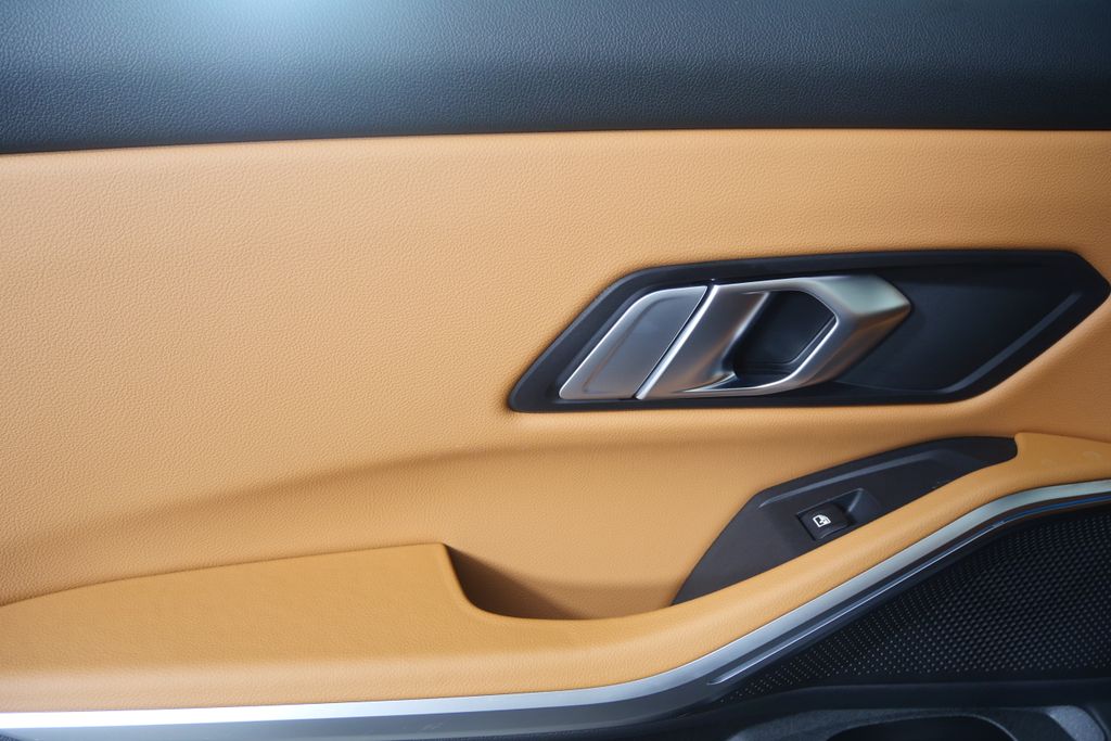Thumbnail: 2023 BMW 3 Series - 13