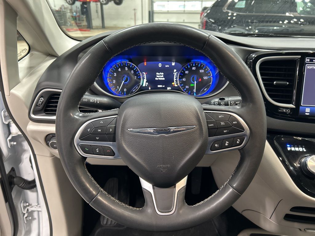 used 2024 Chrysler Pacifica car, priced at $29,979