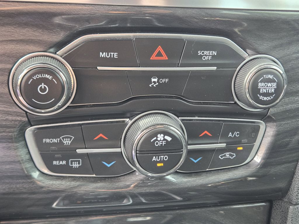 2021 Chrysler 300 Touring Gray at Texan Dodge Chrysler Jeep Ram