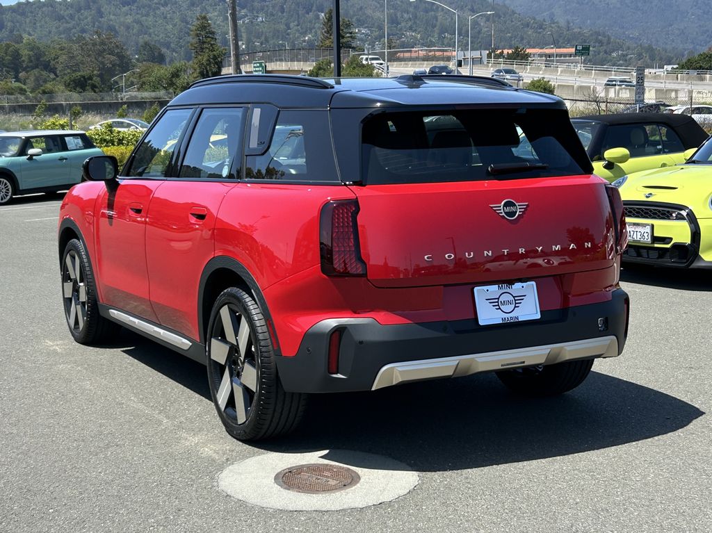 2025 MINI Cooper Countryman Signature 3