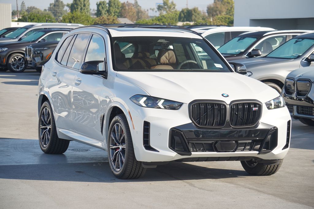 2025 BMW X5 M60i 3