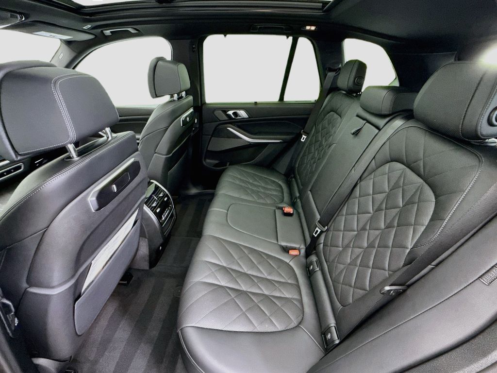 Thumbnail: 2026 BMW X5 - 20