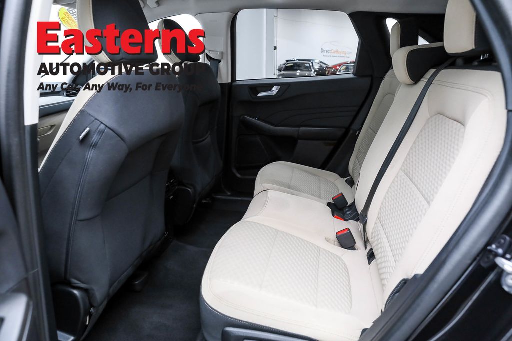 Used 2021 Black Ford SE image 22