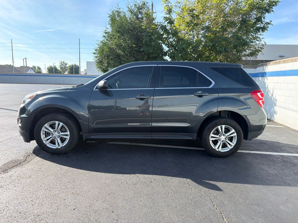 Thumbnail: 2017 Chevrolet Equinox - 2