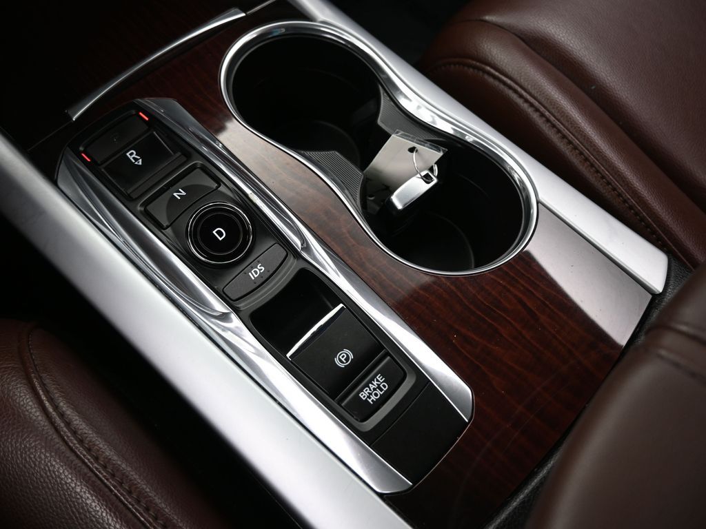 Used 2017 Black Acura V6 image 28