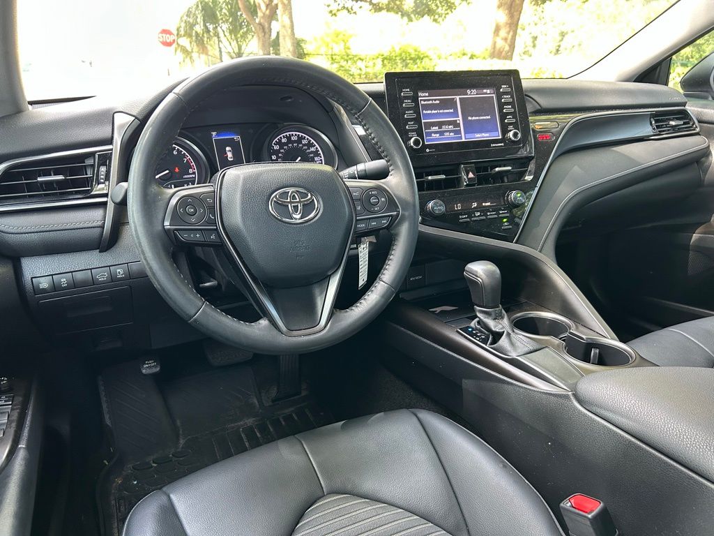 2021 Toyota Camry SE 12