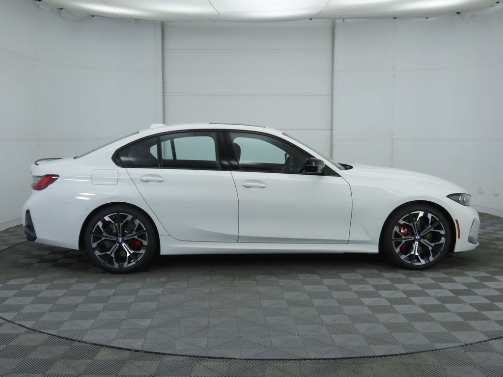 Thumbnail: 2026 BMW 3 Series - 4