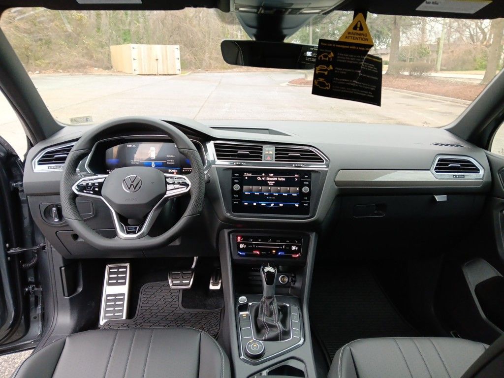 2024 Volkswagen Tiguan 2.0T SE R-Line Black 12