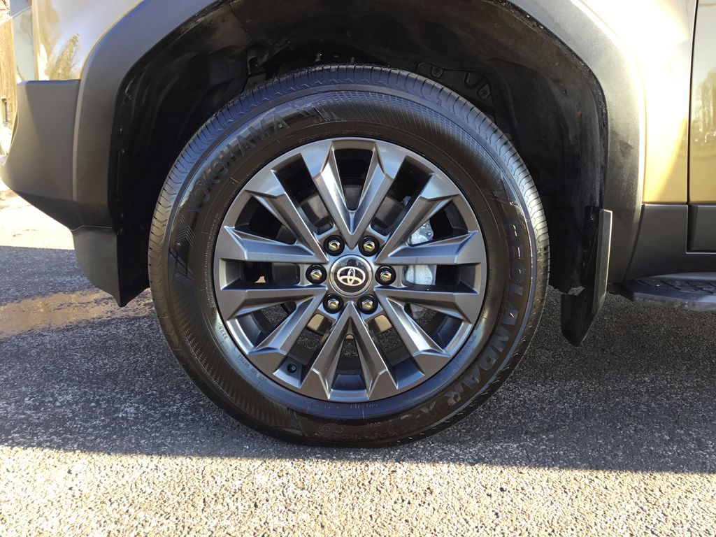 Thumbnail: 2026 Toyota Land Cruiser - 9