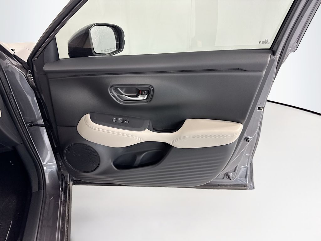 Thumbnail: 2027 Honda HR-V - 25