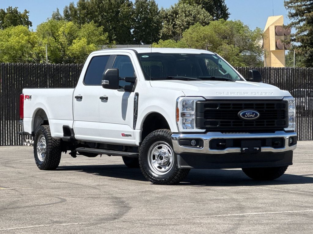 2024 Ford F-250 Super Duty XL Crew Cab 4WD