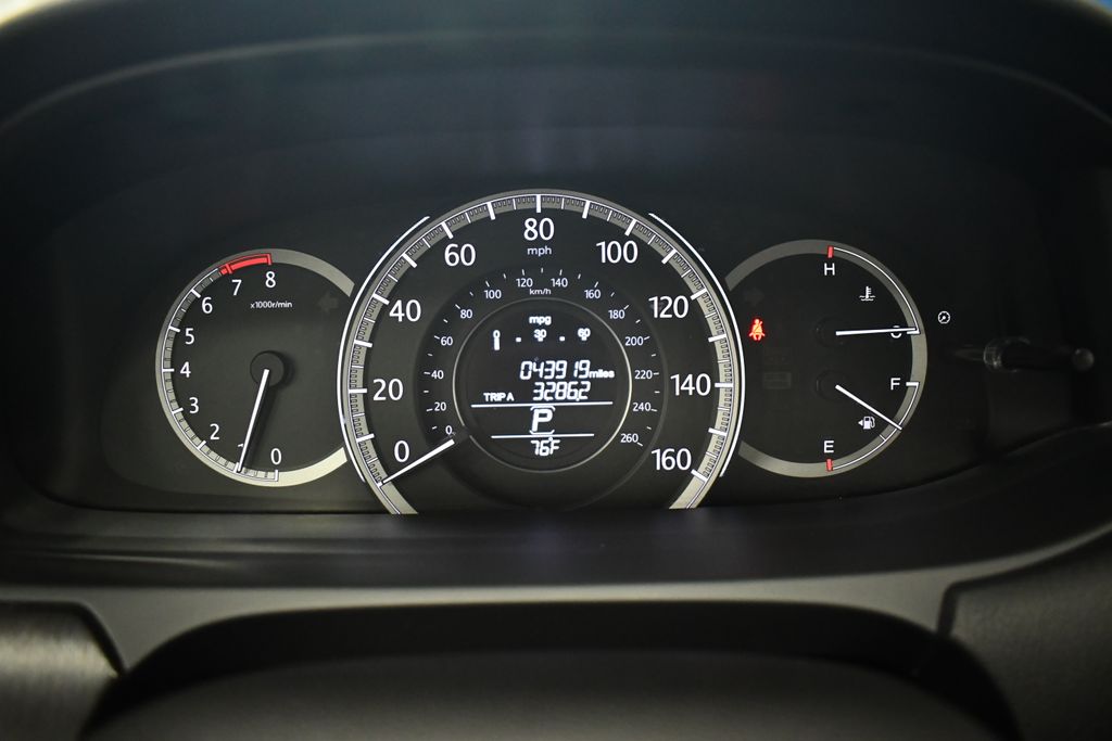 Thumbnail: 2015 Honda Accord - 25