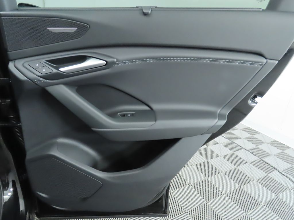 2025 Audi Q6 e-tron Premium 29