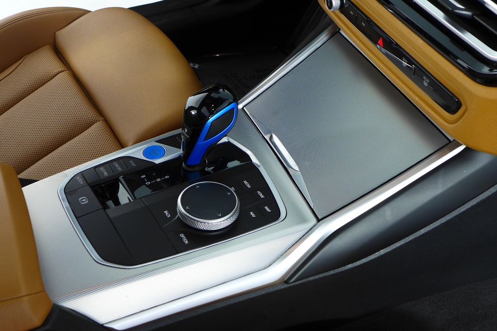 Thumbnail: 2023 BMW i4 - 15