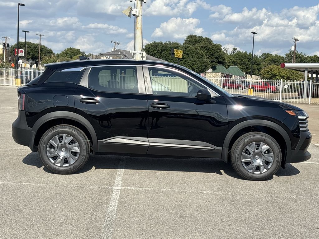 New 2026 Nissan Kicks SUV