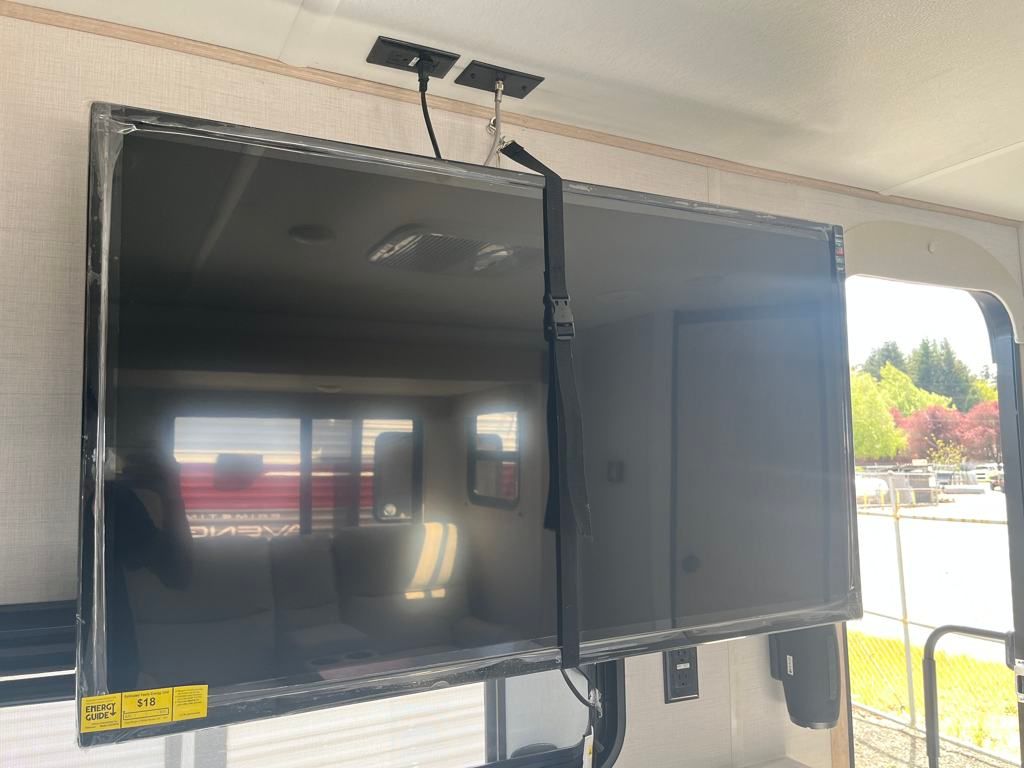 2025 Prime Time Avenger 25 MKB Travel Trailer