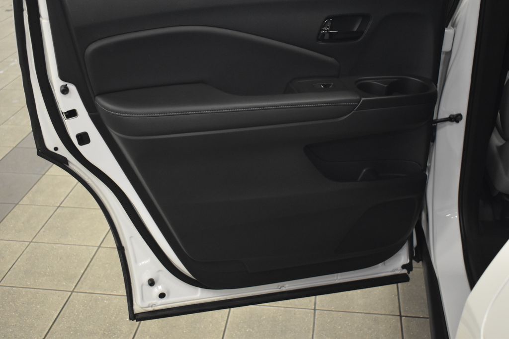 2023 Honda Passport Elite 28